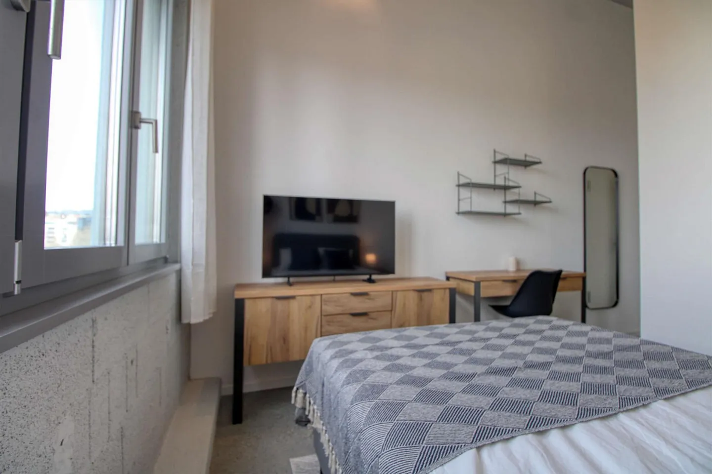 Coliving moderno che unisce intimità, lavoro e vita condivisa a Renens - Foto 3 di 30