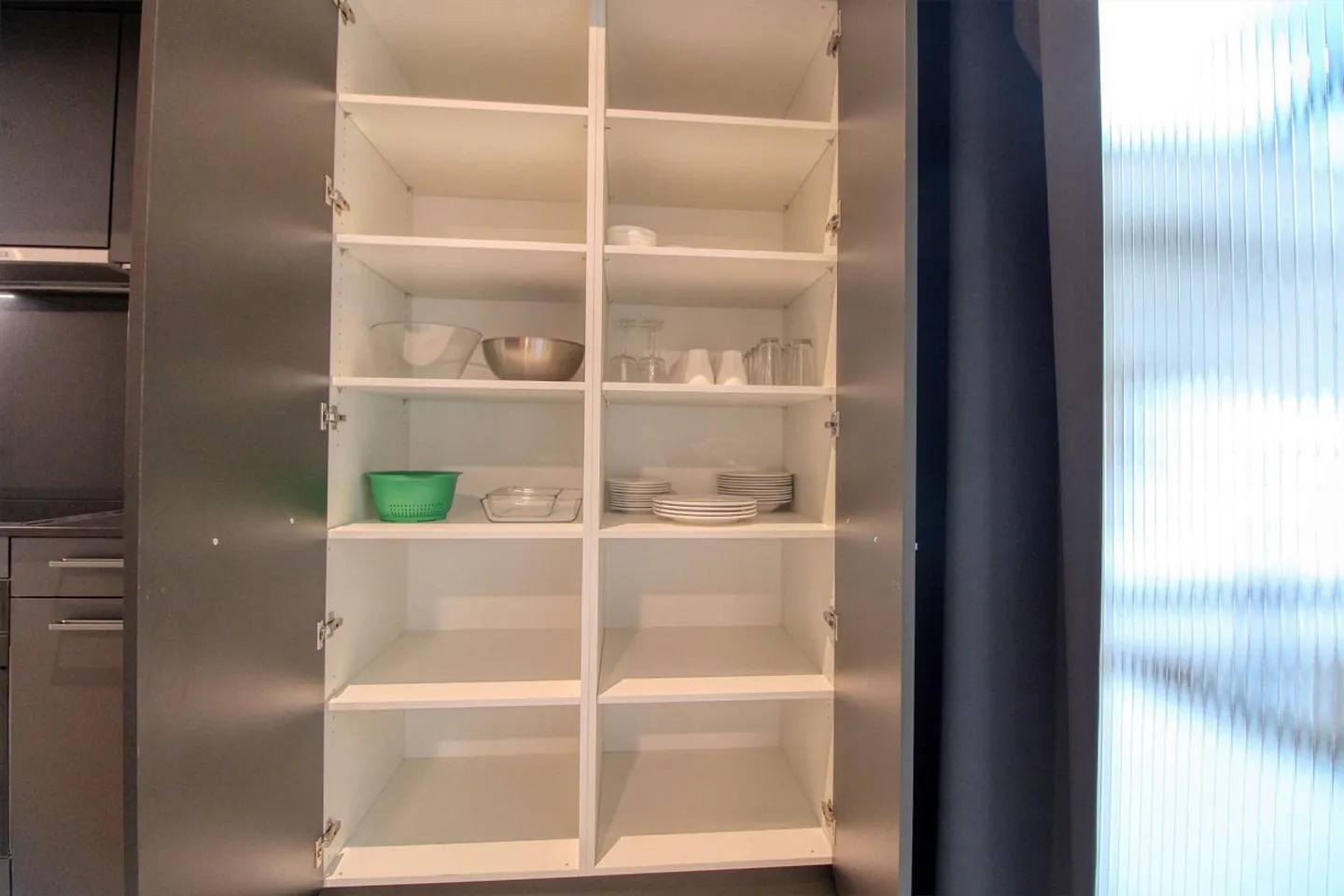 Coliving moderno che unisce intimità, lavoro e vita condivisa a Renens - Foto 25 di 30