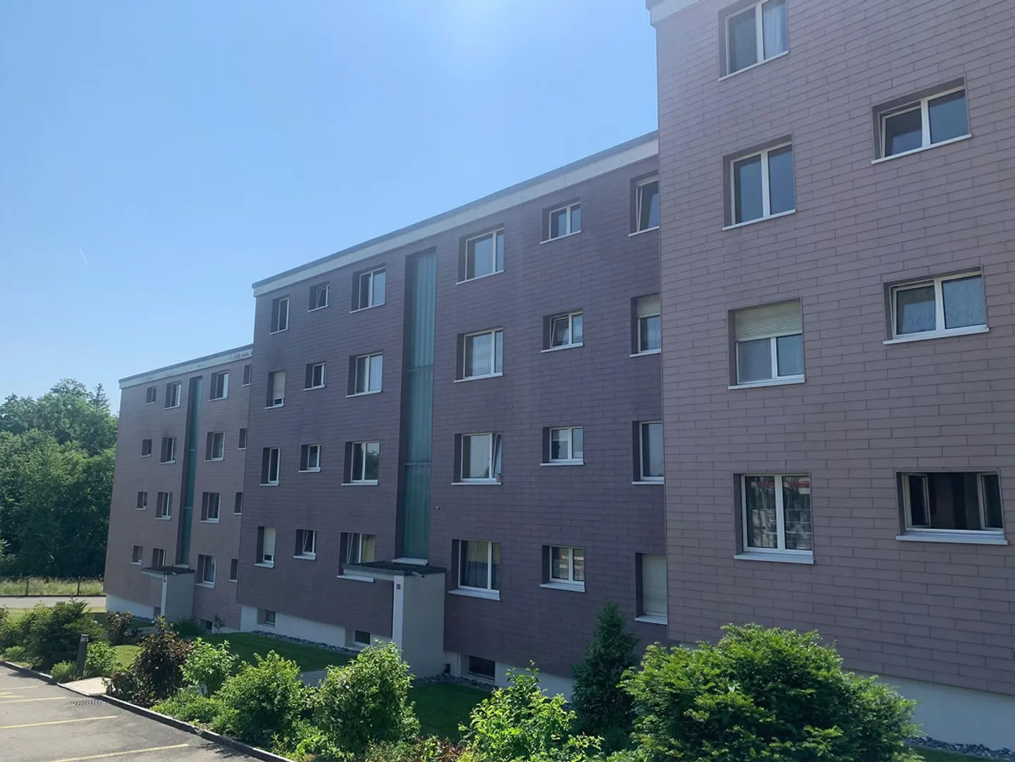 Modernes Apartment mit Balkon - Foto 2 von 7