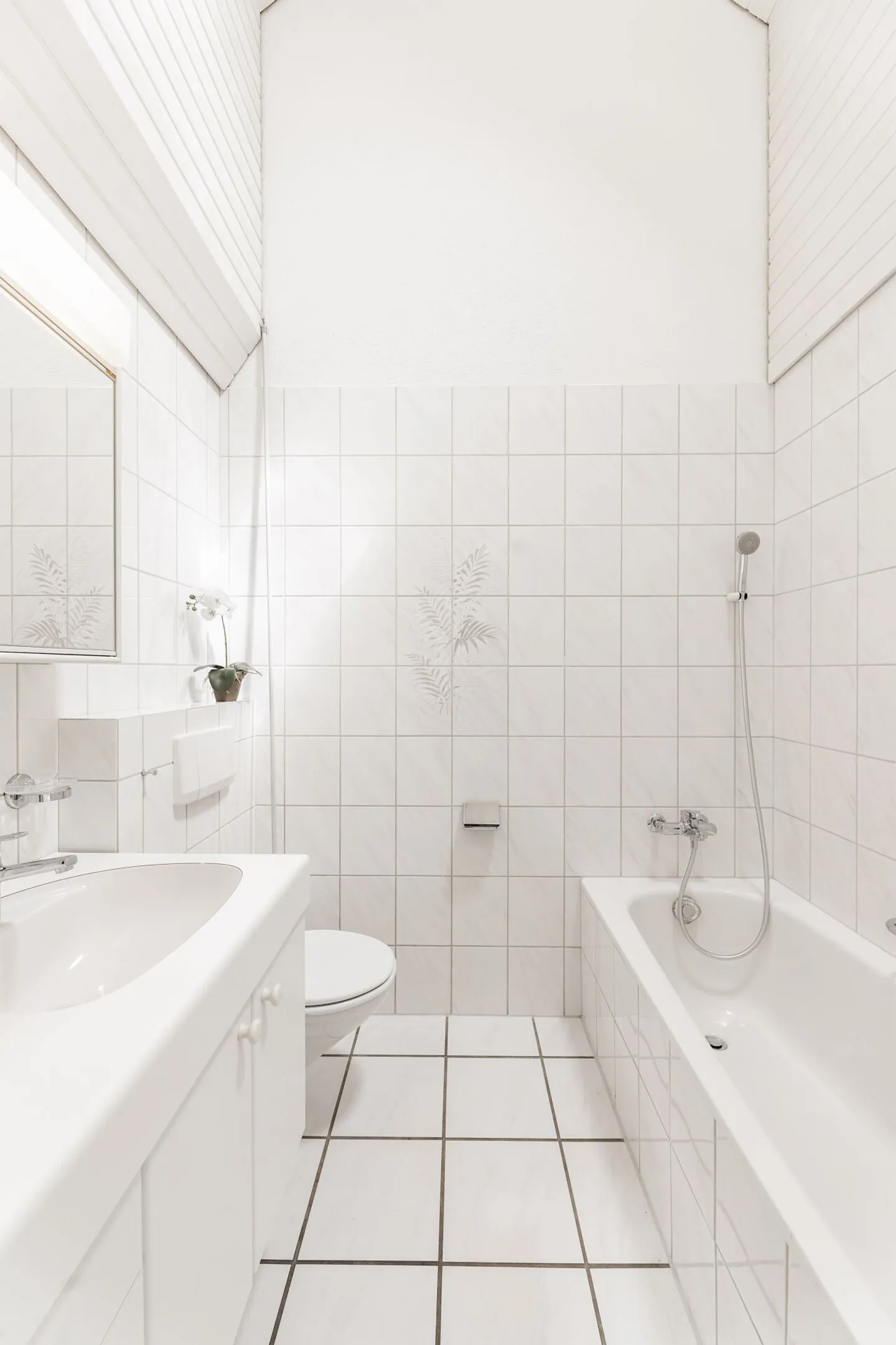 Appartement sous les combles de 4,5 pièces à Reinach - Photo 10 sur 18