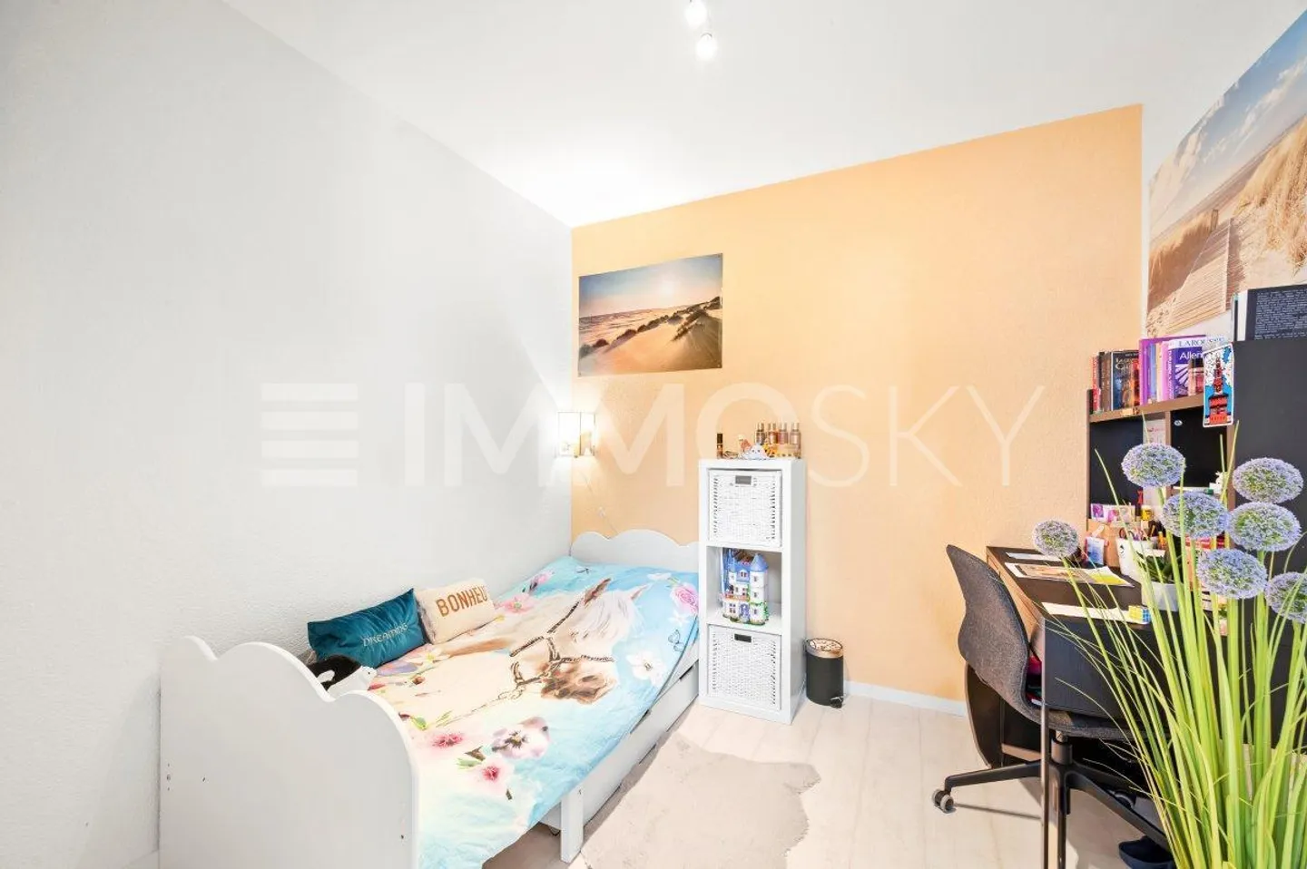 Duplex 4,5 stanze con grande ufficio, giardino e posti auto inclusi - Foto 3 di 5