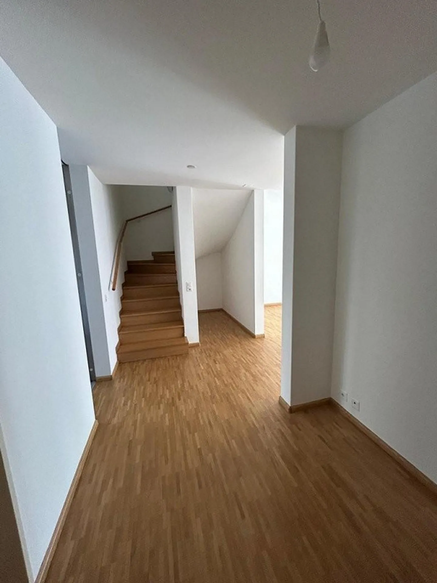 Living in Nature - Spacious 4.5-Room Apartment with Garden Terrace - Photo 8 of 12