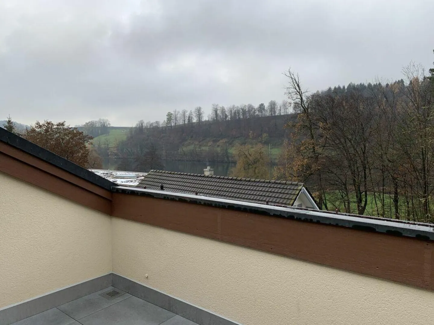 Charmante Dachwohnung am Rotsee - Foto 9 von 10
