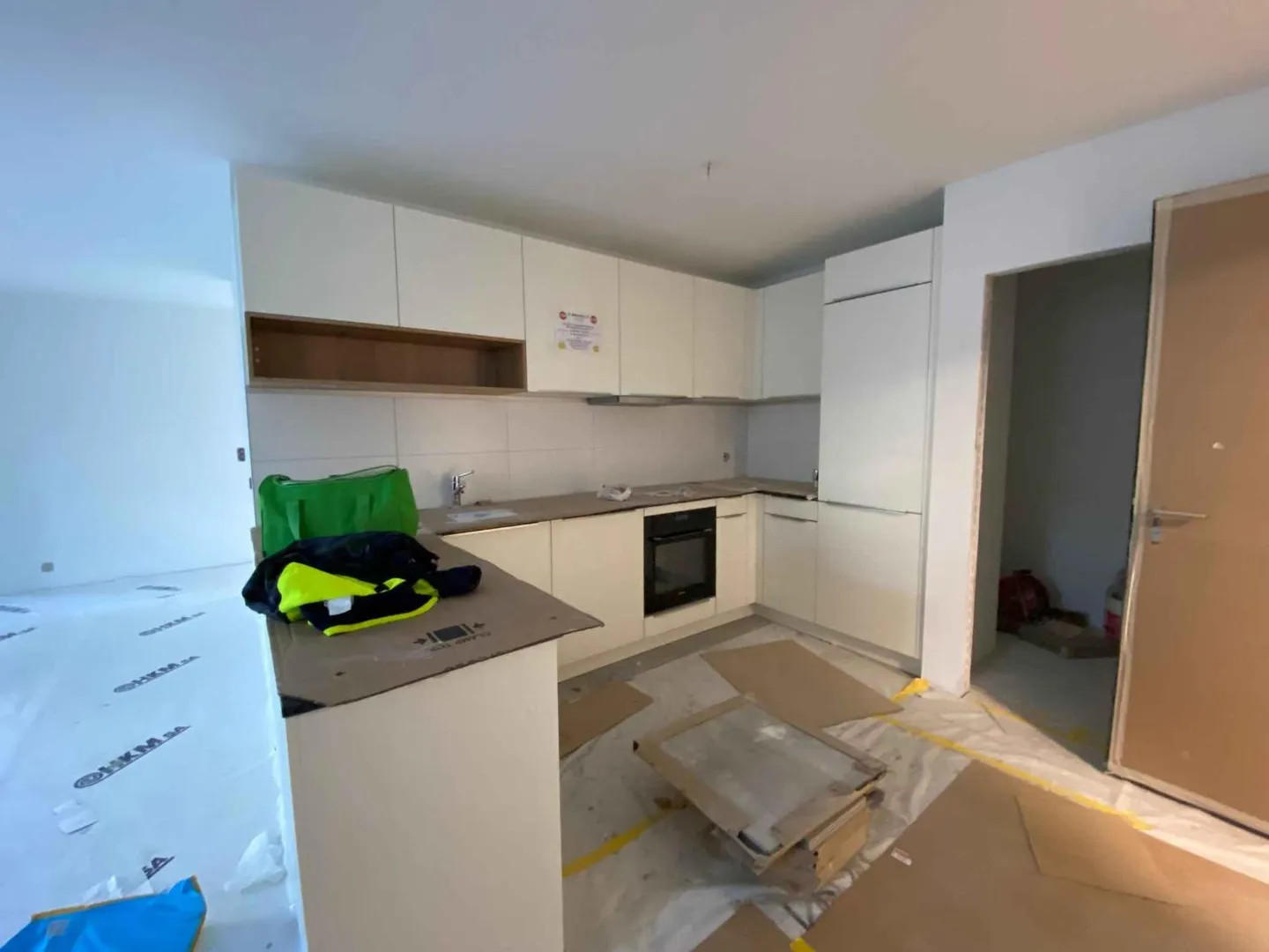 Appartement moderne avec jardin - Photo 2 sur 12