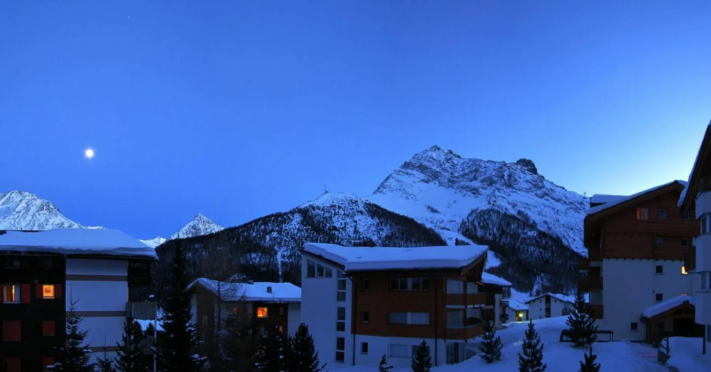 Flamingo 2.5 Room Garden Apartment Ski in Ski out 200 Meters from the Slopes - Photo 3 of 16