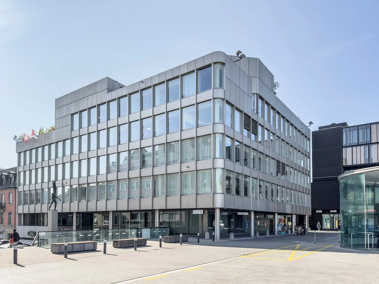 In the city center: office or practice rooms directly at the train station - Photo 1 of 14