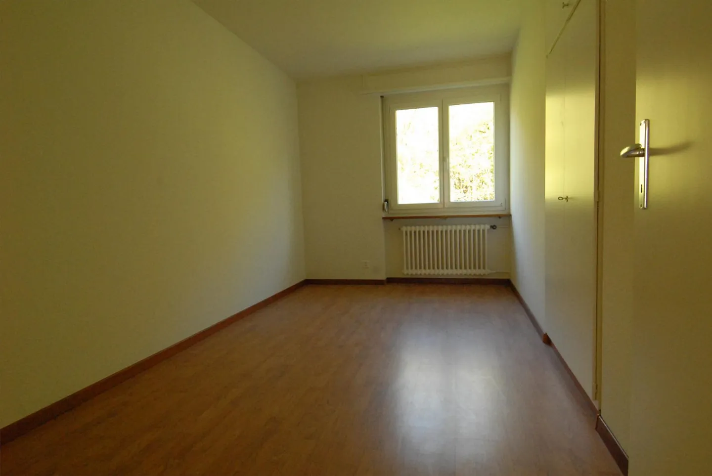 Living in a quiet location! Spacious apartment near the forest edge! - Photo 3 of 5