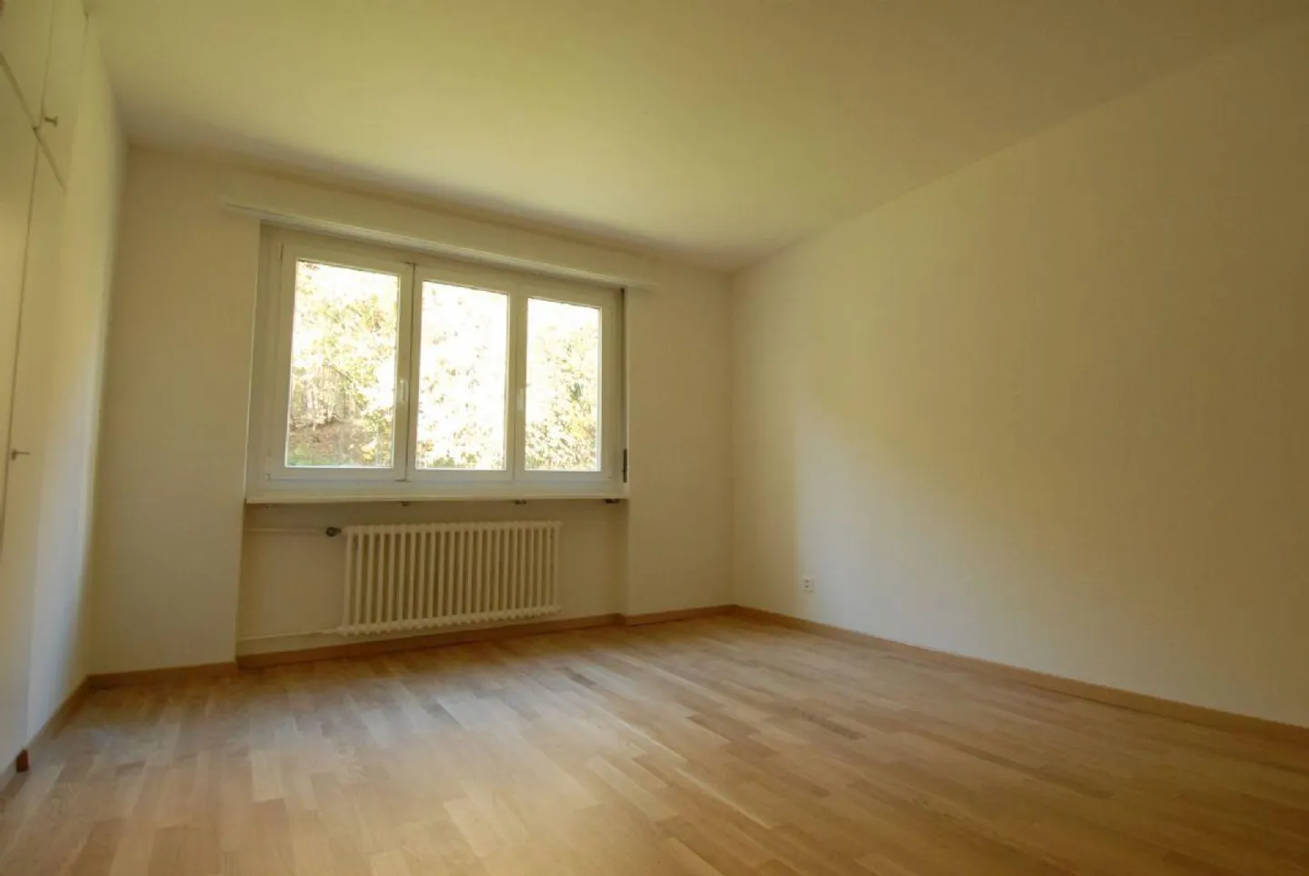Living in a quiet location! Spacious apartment near the forest edge! - Photo 5 of 5
