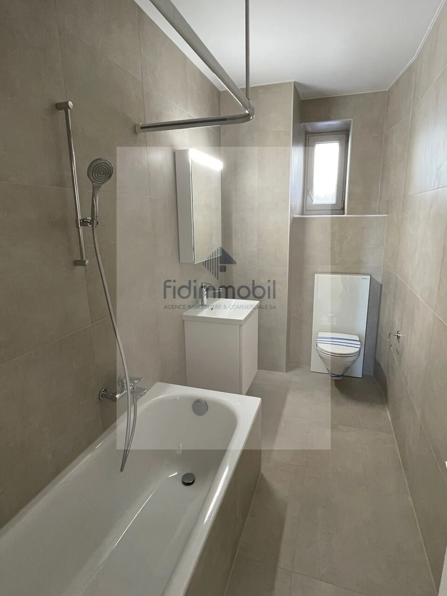 Appartement avec 3,5 pièces entièrement rénové - Photo 6 sur 7