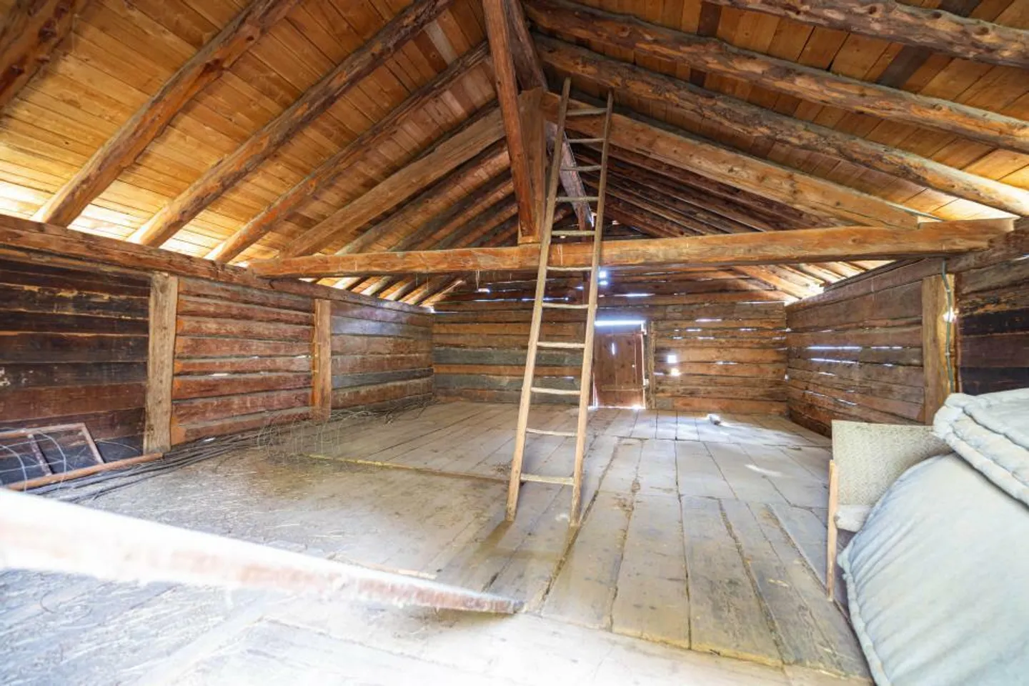 A rare property for lovers of truth and tranquility - Photo 8 of 10