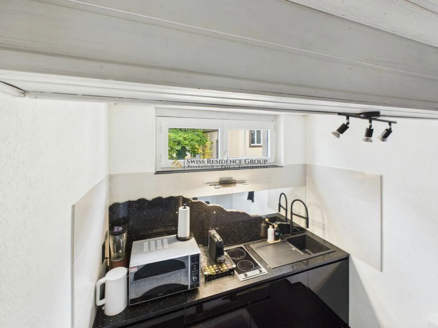 Great penthouse apartment in the heart of the city - Photo 23 of 24