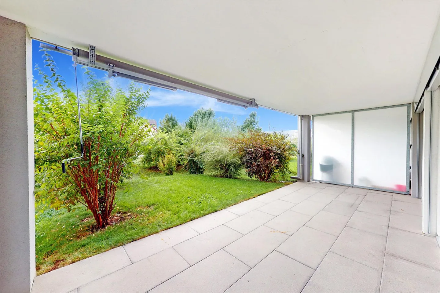 Your new family residence with spacious seating area - Photo 8 of 8