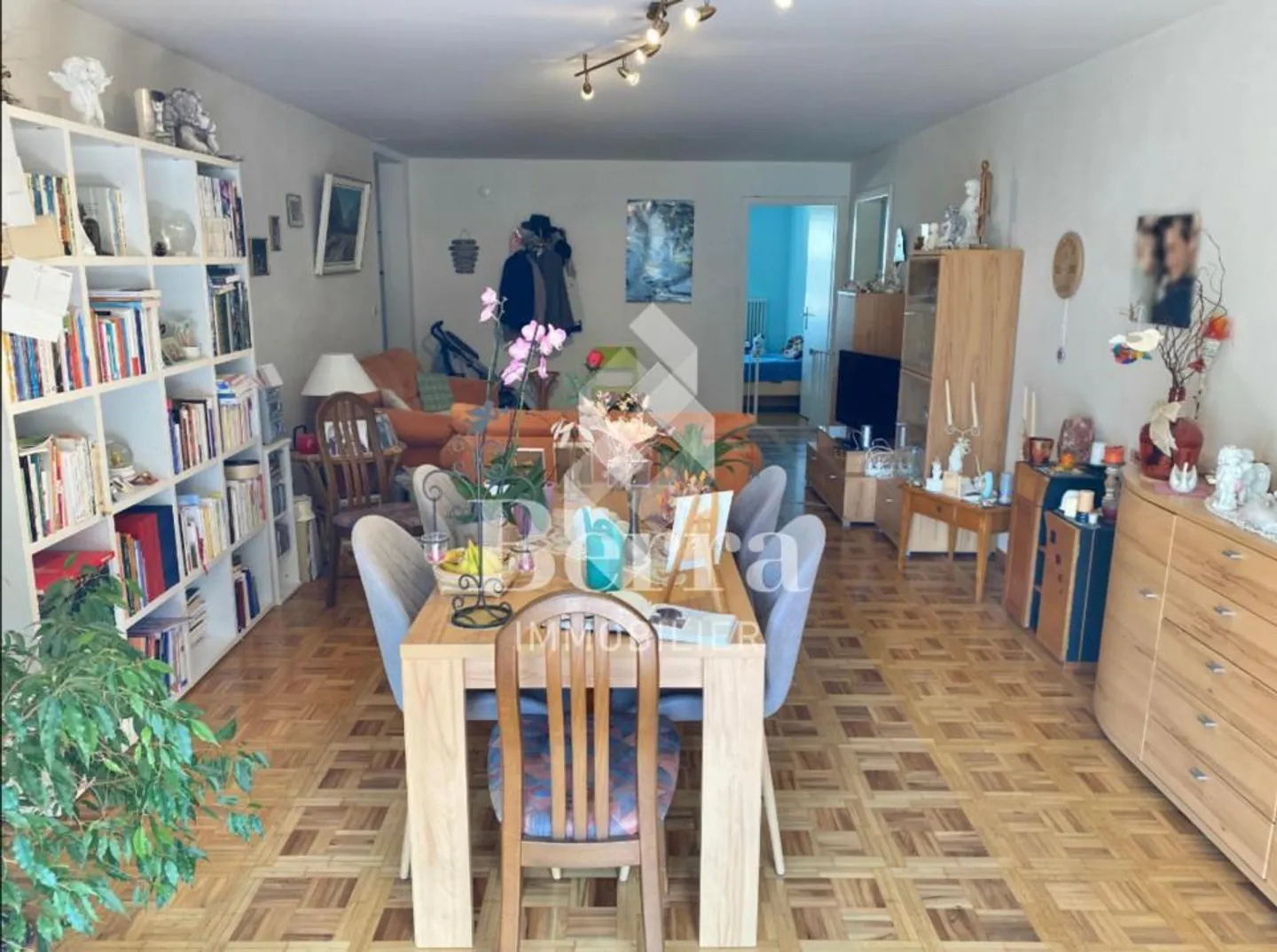 Appartement avec 4.5 pièces + bureau au centre de Martigny - Photo 4 sur 13