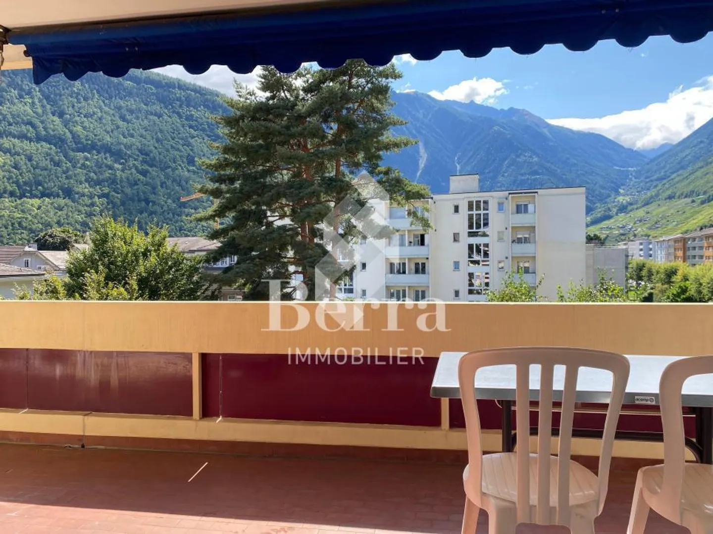 Appartement avec 4.5 pièces + bureau au centre de Martigny - Photo 8 sur 13