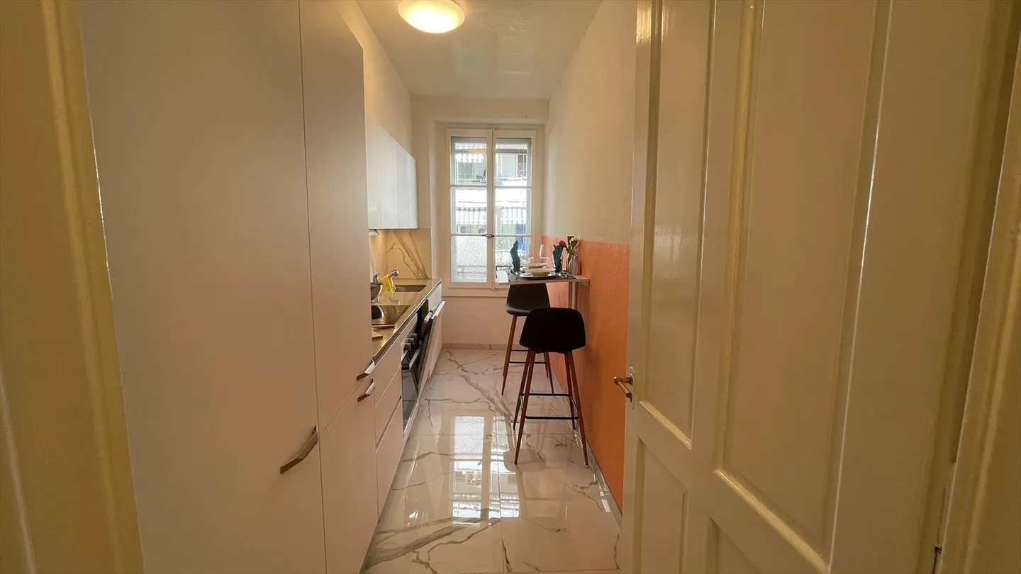 Room 1 - Photo 19 of 21