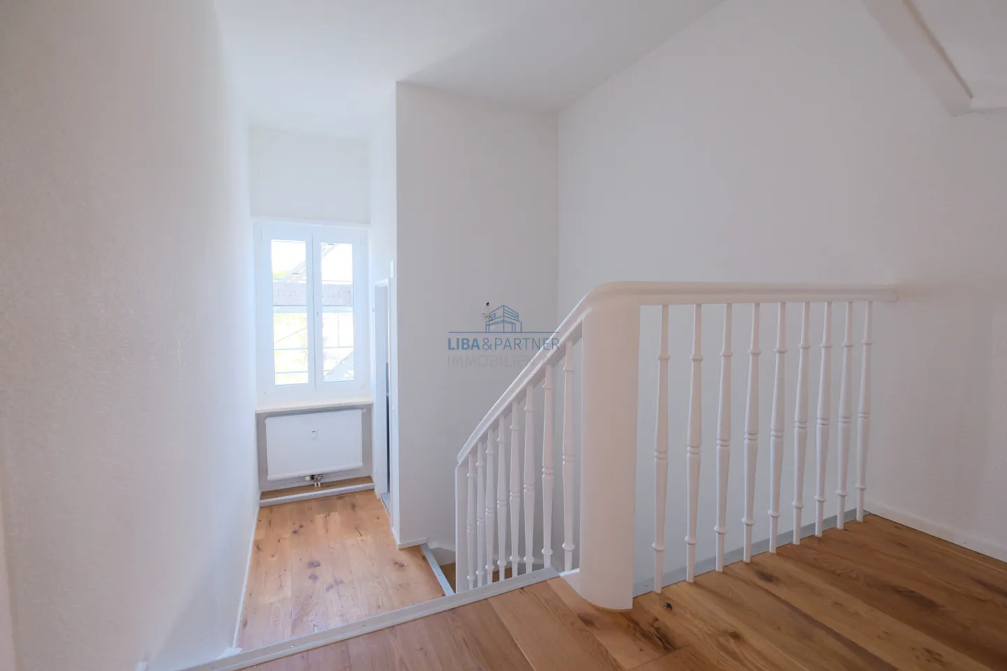 Maisonette completamente ristrutturata con un tocco elegante, antico incontra moderno - Foto 6 di 13