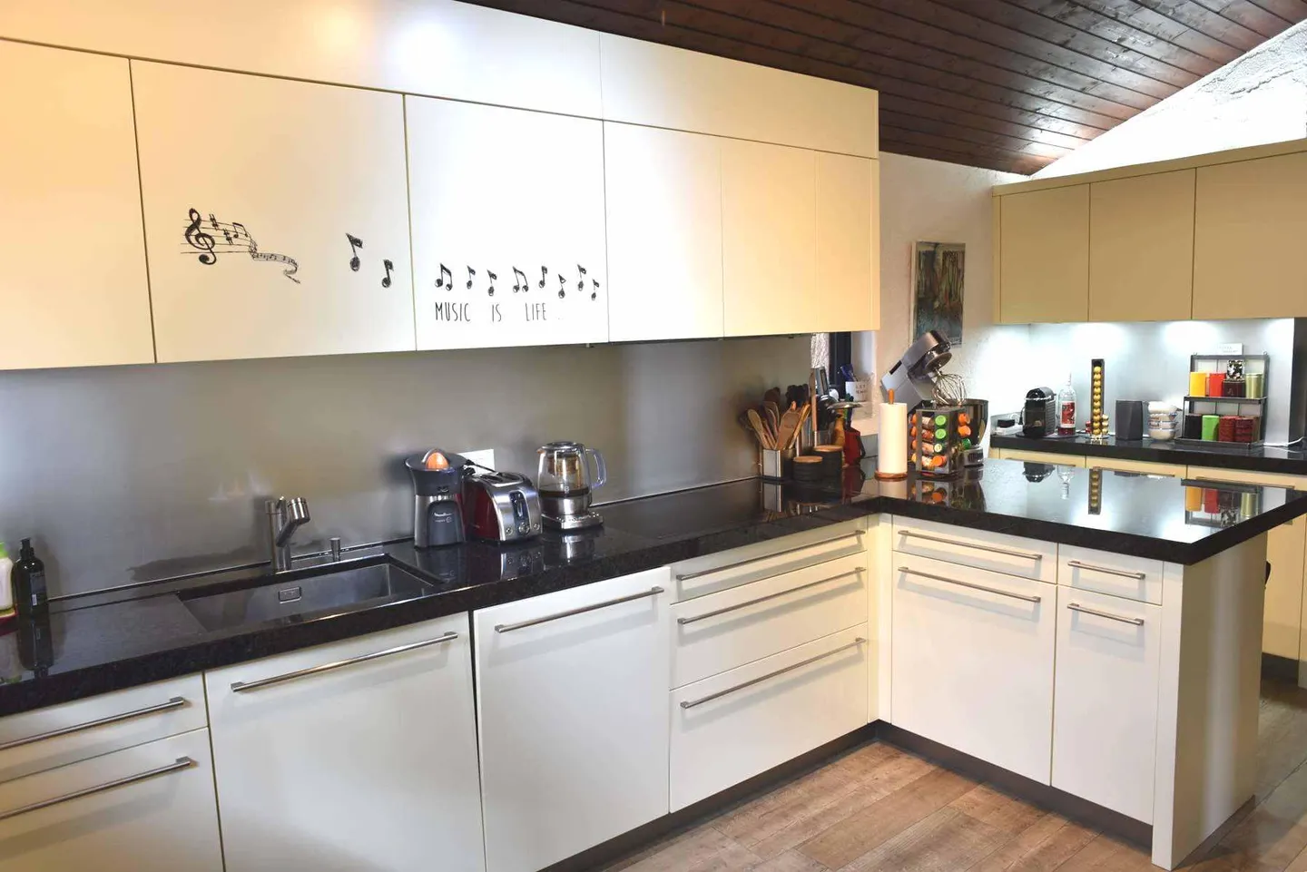 View of the Lake Large Detached Villa in Yens s/Morges - Photo 6 of 20