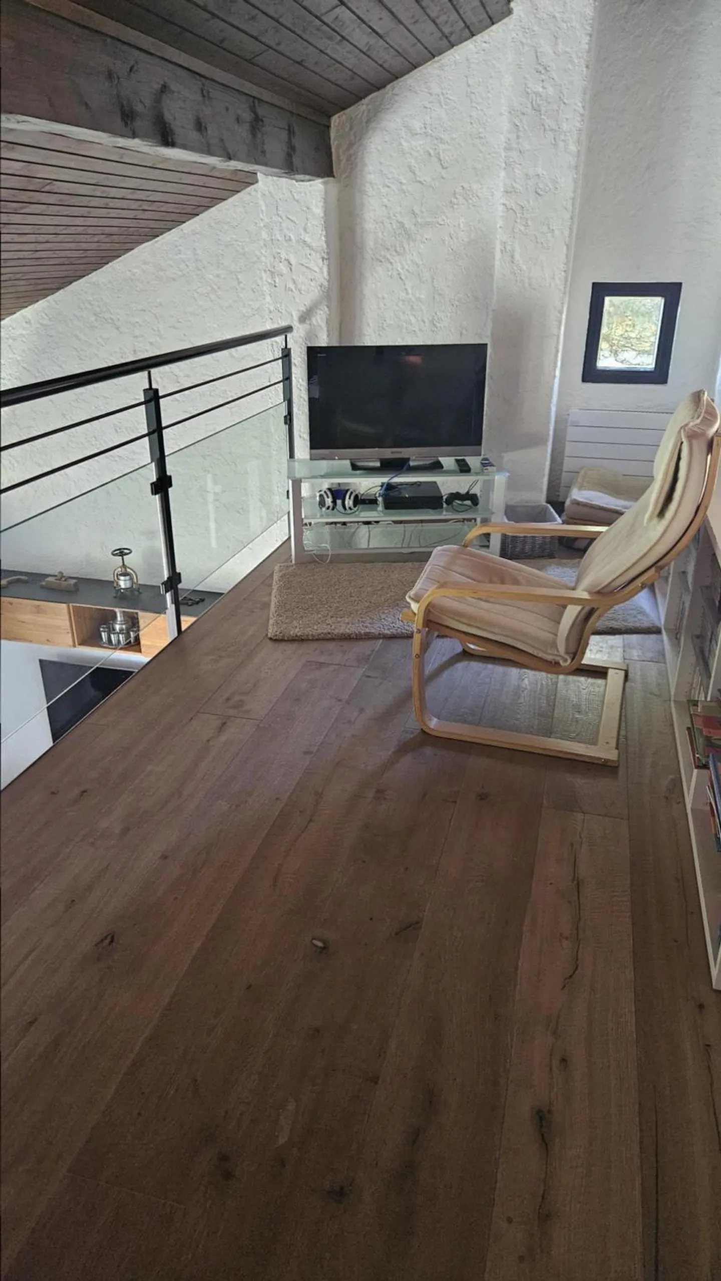 View of the Lake Large Detached Villa in Yens s/Morges - Photo 17 of 20