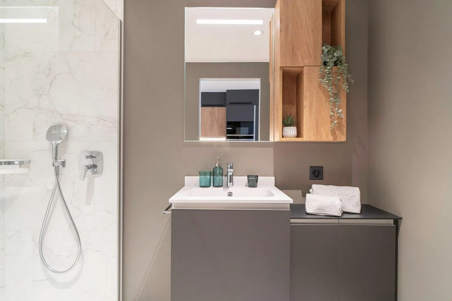 City Pop Zürich Oerlikon - Vivere Premium con Spa, Palestra & Area Relax - Foto 9 di 13