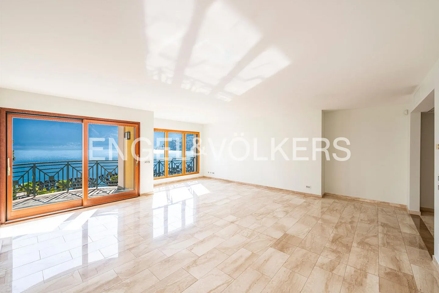 Lakefront Apartments in Lugano - Unit 11 - Photo 1 of 13