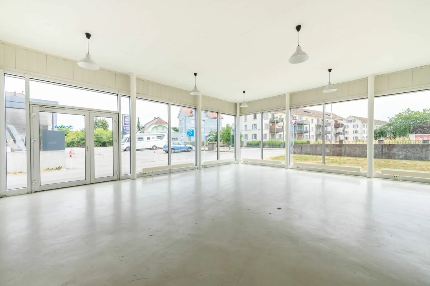 Exclusive Residential and Commercial Property - Photo 3 of 38