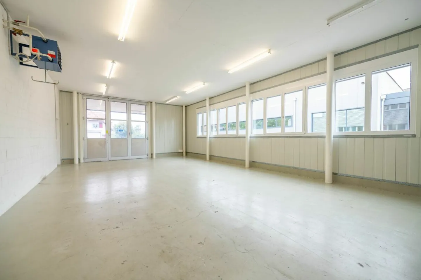 Exclusive Residential and Commercial Property - Photo 6 of 38