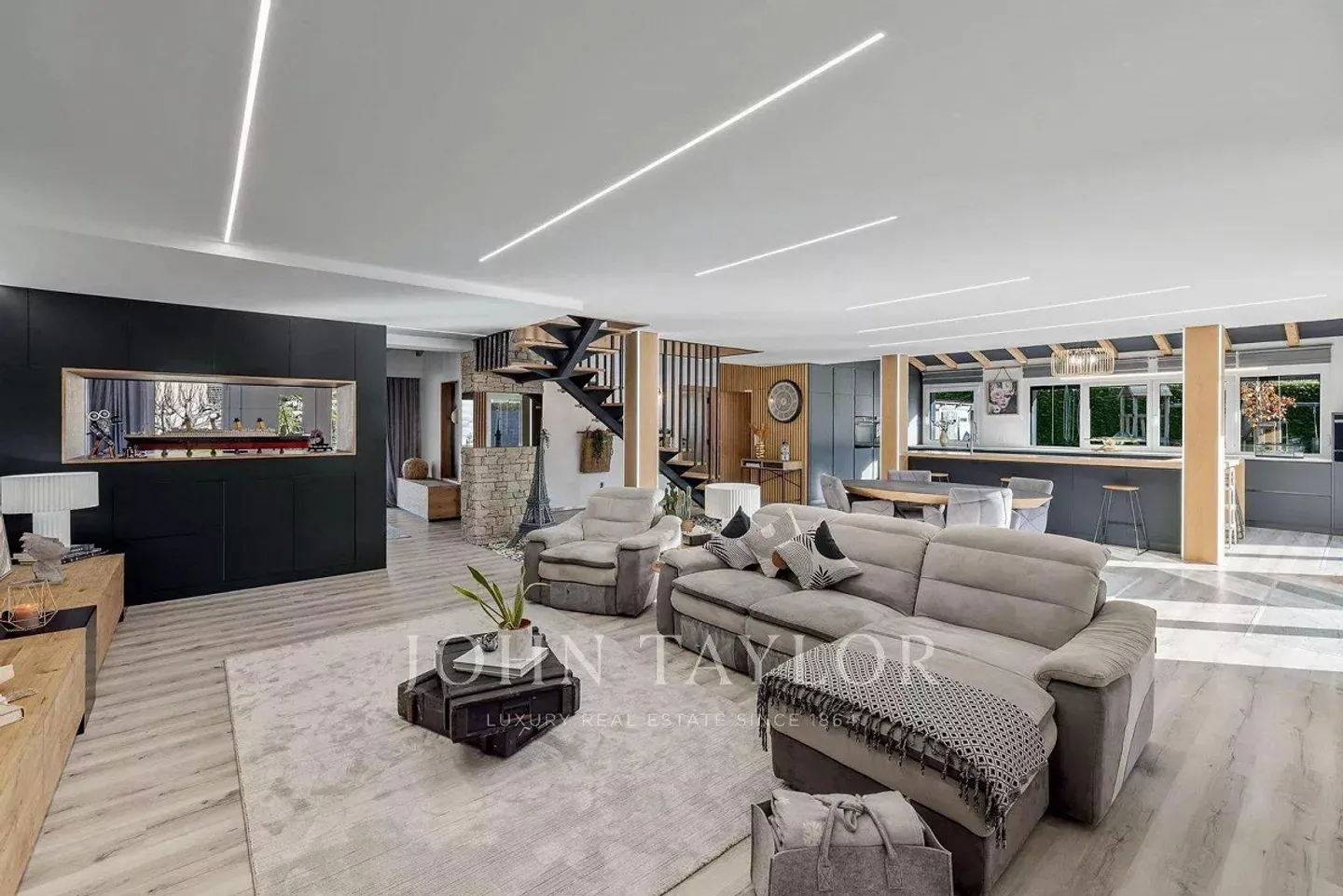 Saillon unveils an exceptional villa! - Photo 4 of 11