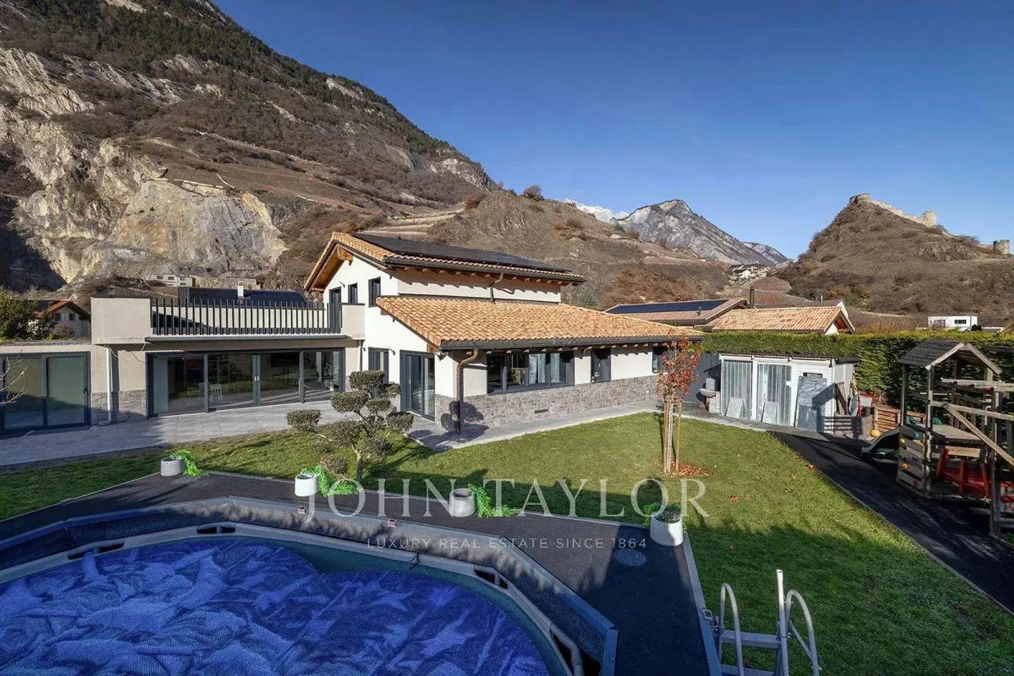 Saillon unveils an exceptional villa! - Photo 11 of 11