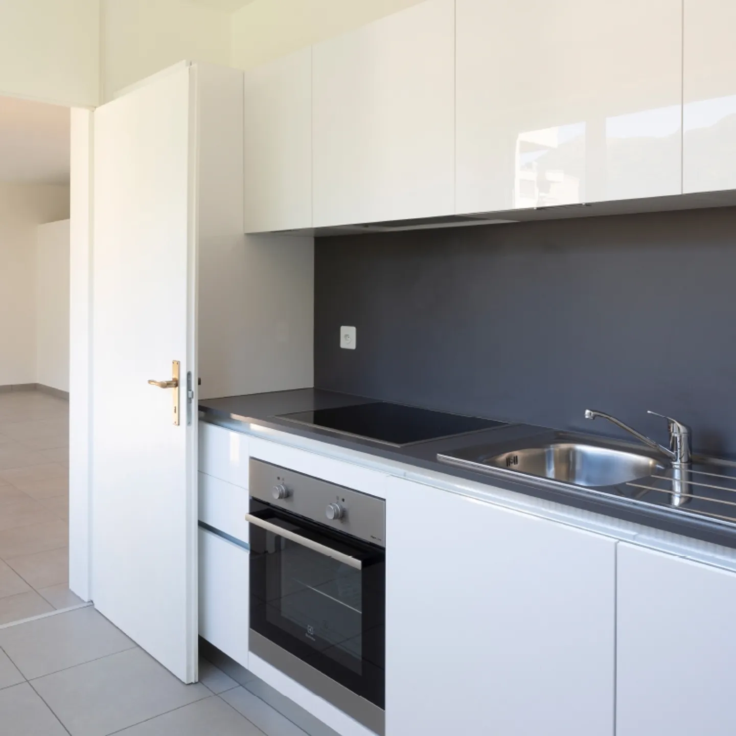 Geräumige Wohnung in grünem Viertel - Foto 1 von 17