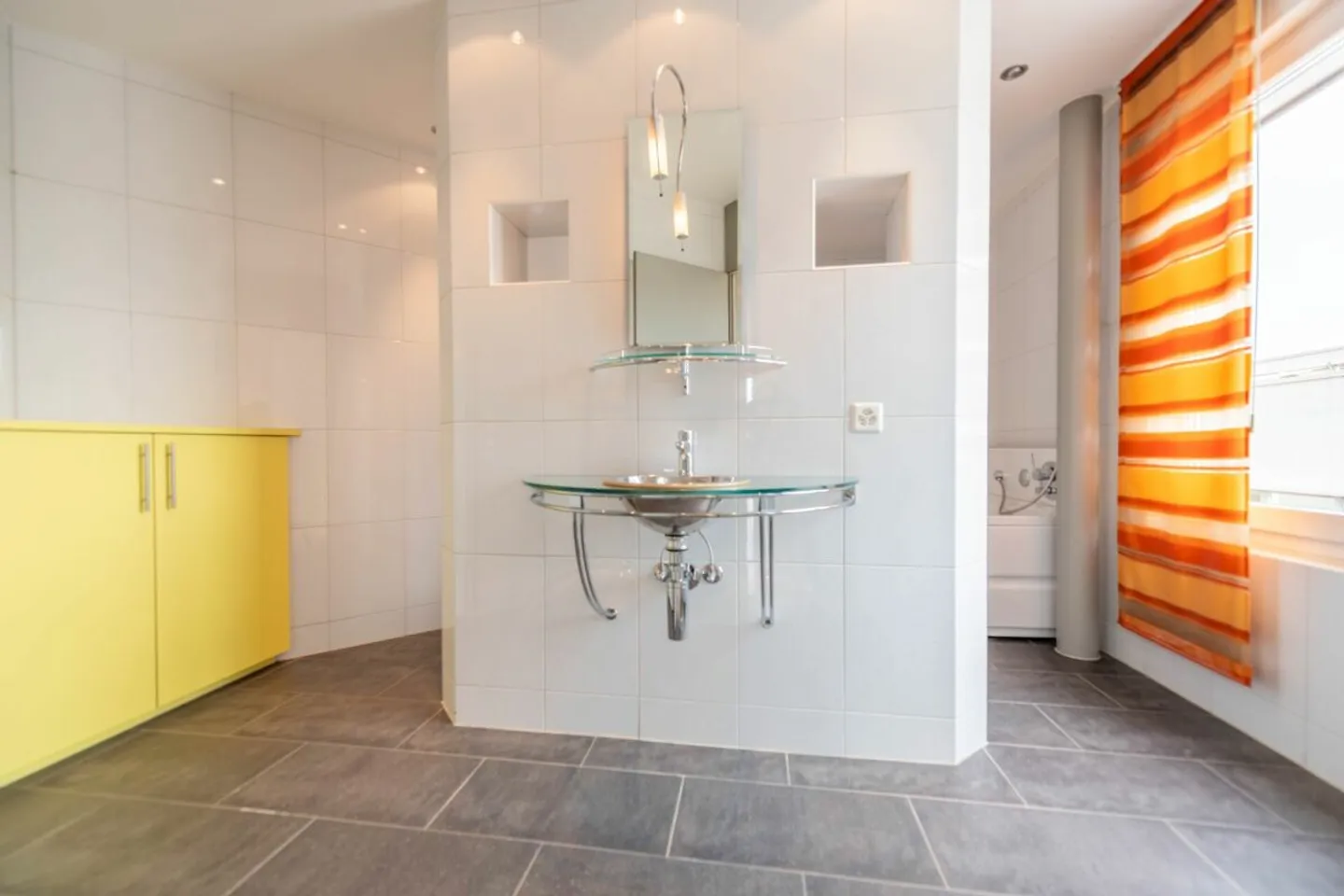 Exclusive Residential and Commercial Property - Photo 23 of 38
