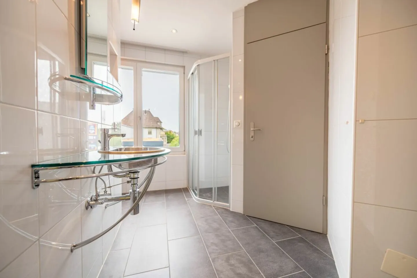 Exclusive Residential and Commercial Property - Photo 24 of 38