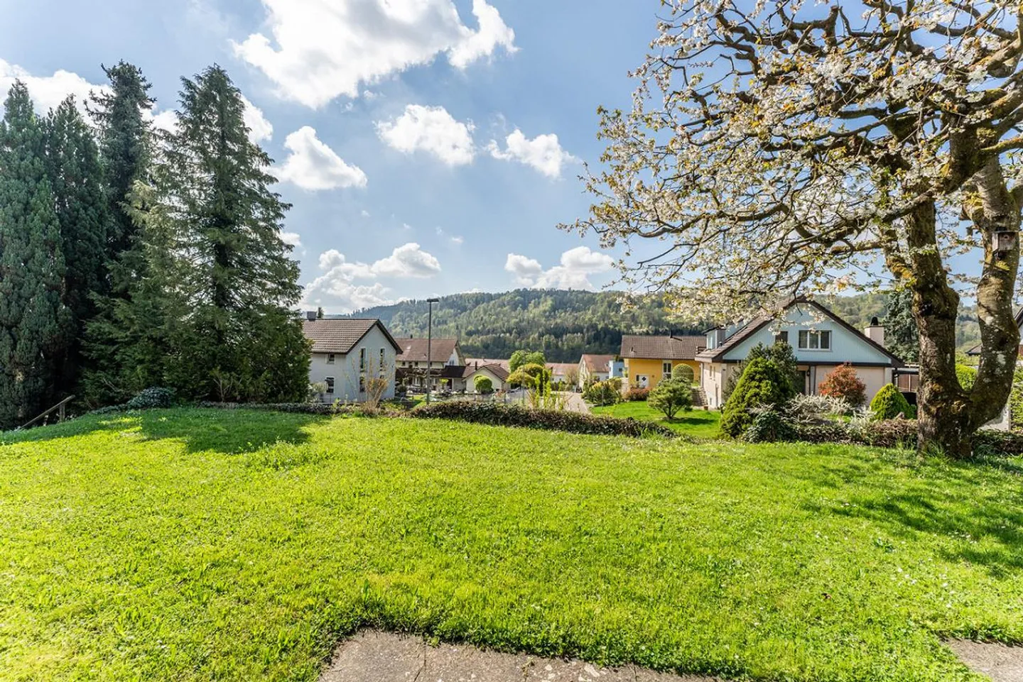 Vivre sur la pente ensoleillée – charmante maison individuelle avec jardin idyllique... - Photo 11 sur 12