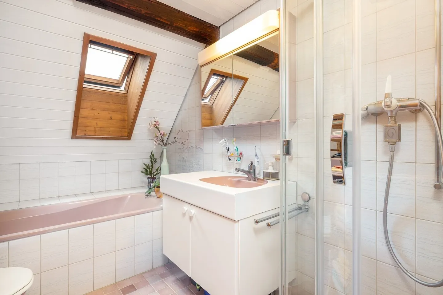 Appartamento duplex 4.5 camere affascinante in una casa a schiera storica - Foto 8 di 13