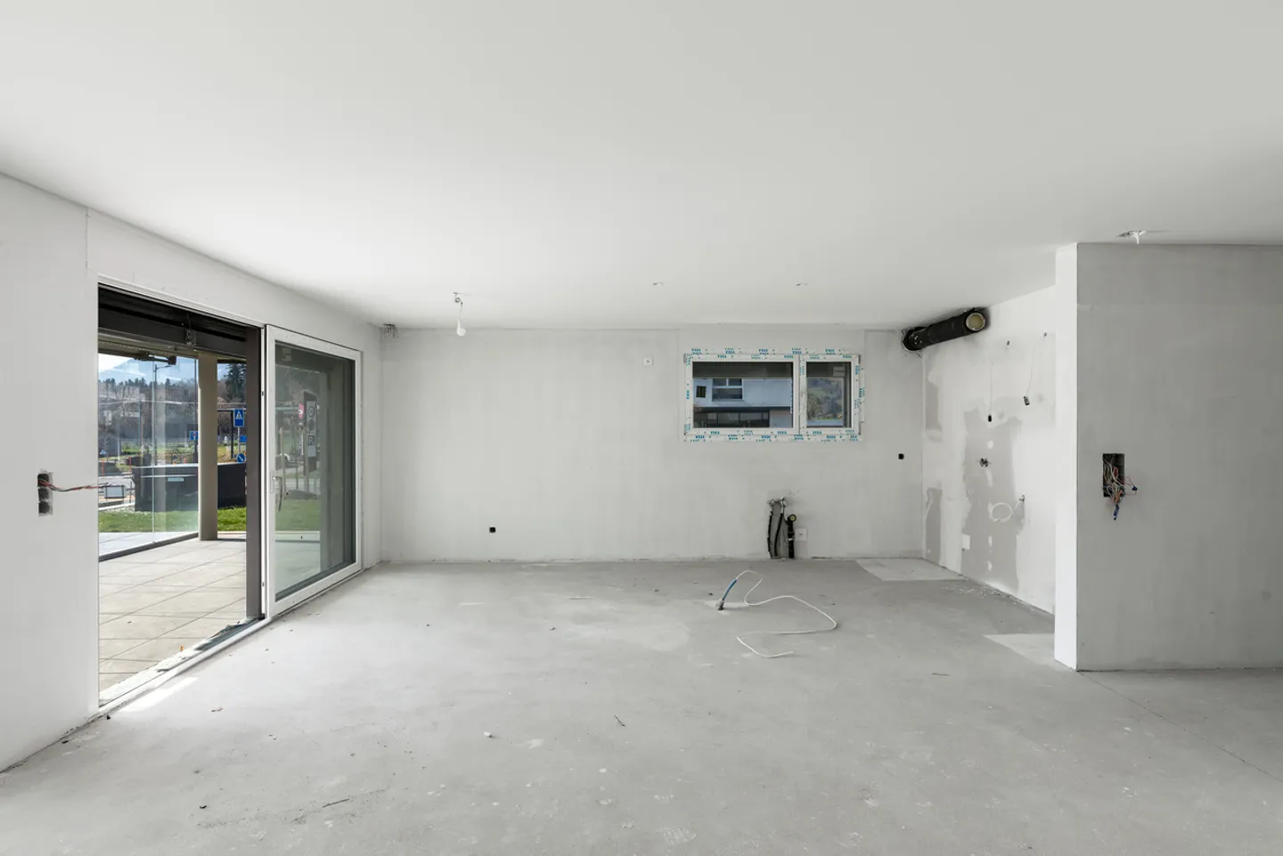 Apartment with 4.5 rooms on the ground floor - with terrace and garden - Photo 9 of 17