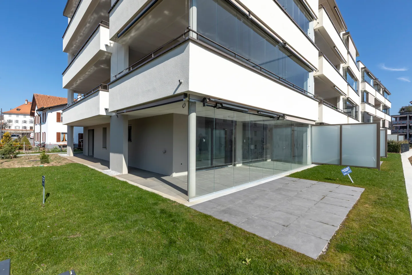 Apartment with 4.5 rooms on the ground floor - with terrace and garden - Photo 15 of 17