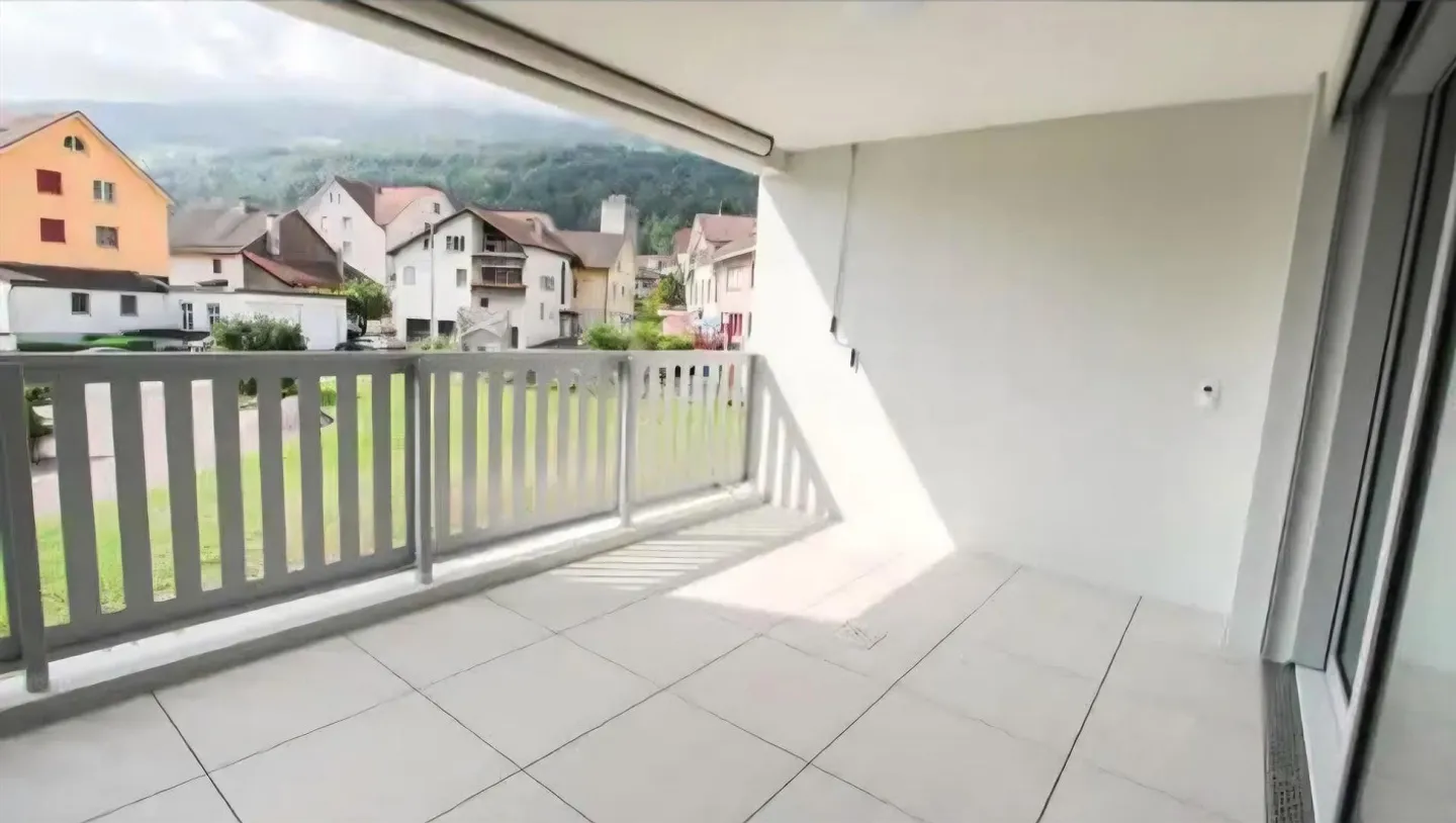 4.5 Rooms, 1st Floor, 115m² - Photo 5 of 9