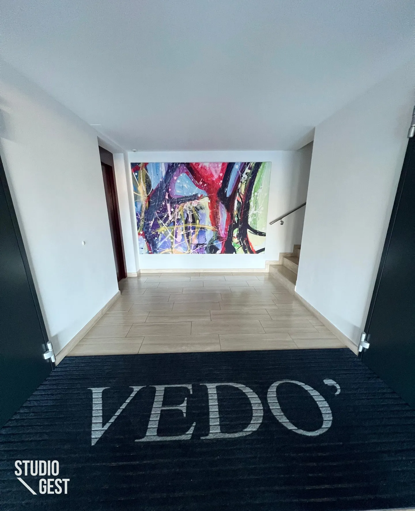 Elegante Attikawohnung mit sehr grosser überdachter Terrasse - Foto 6 von 25