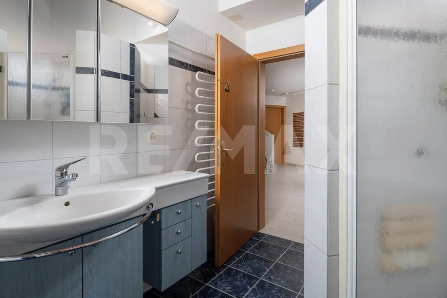 Spacious Duplex with Stunning Views - Photo 8 of 13