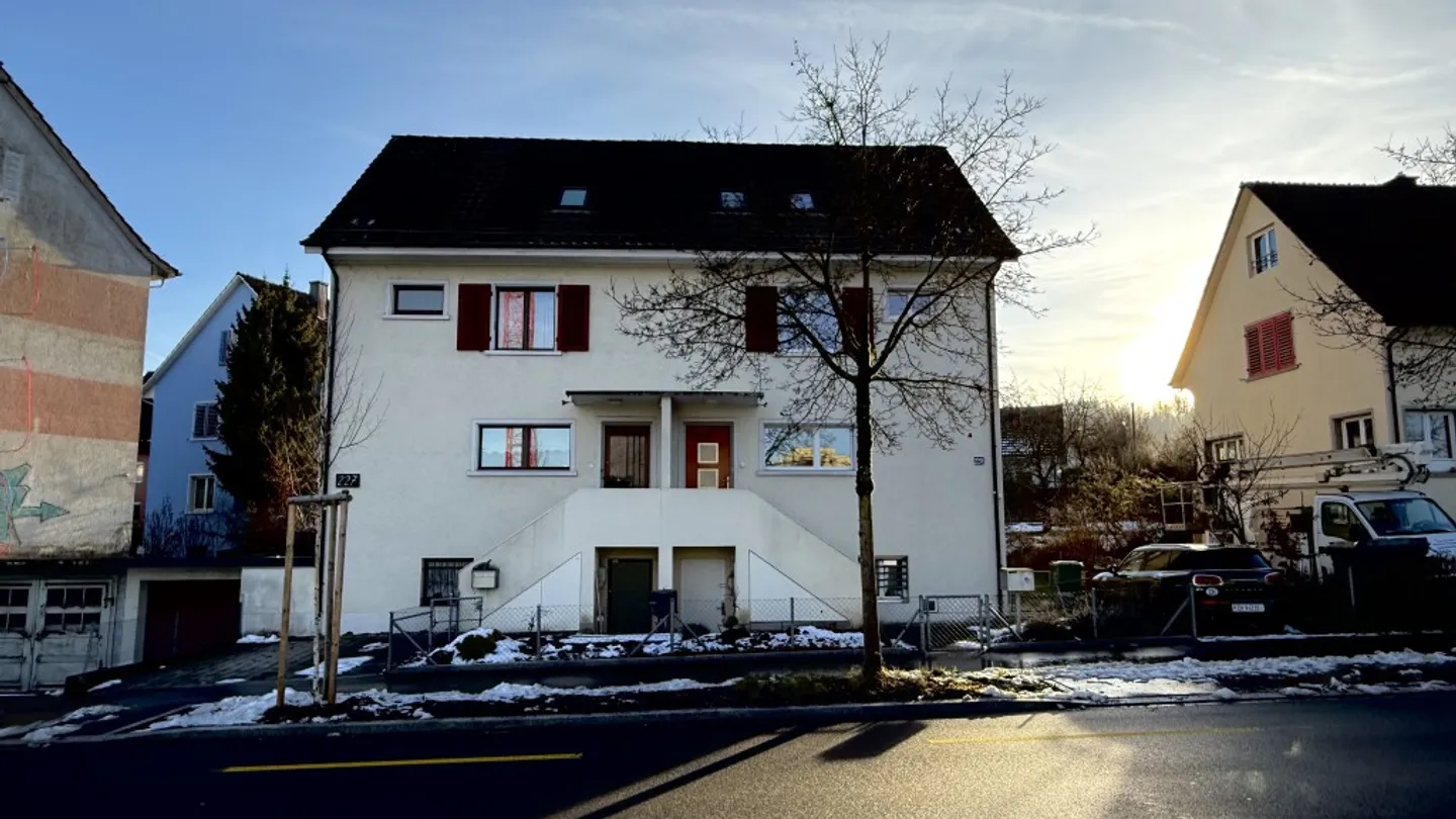 5.5 Room Semi-Detached House - Photo 1 of 5