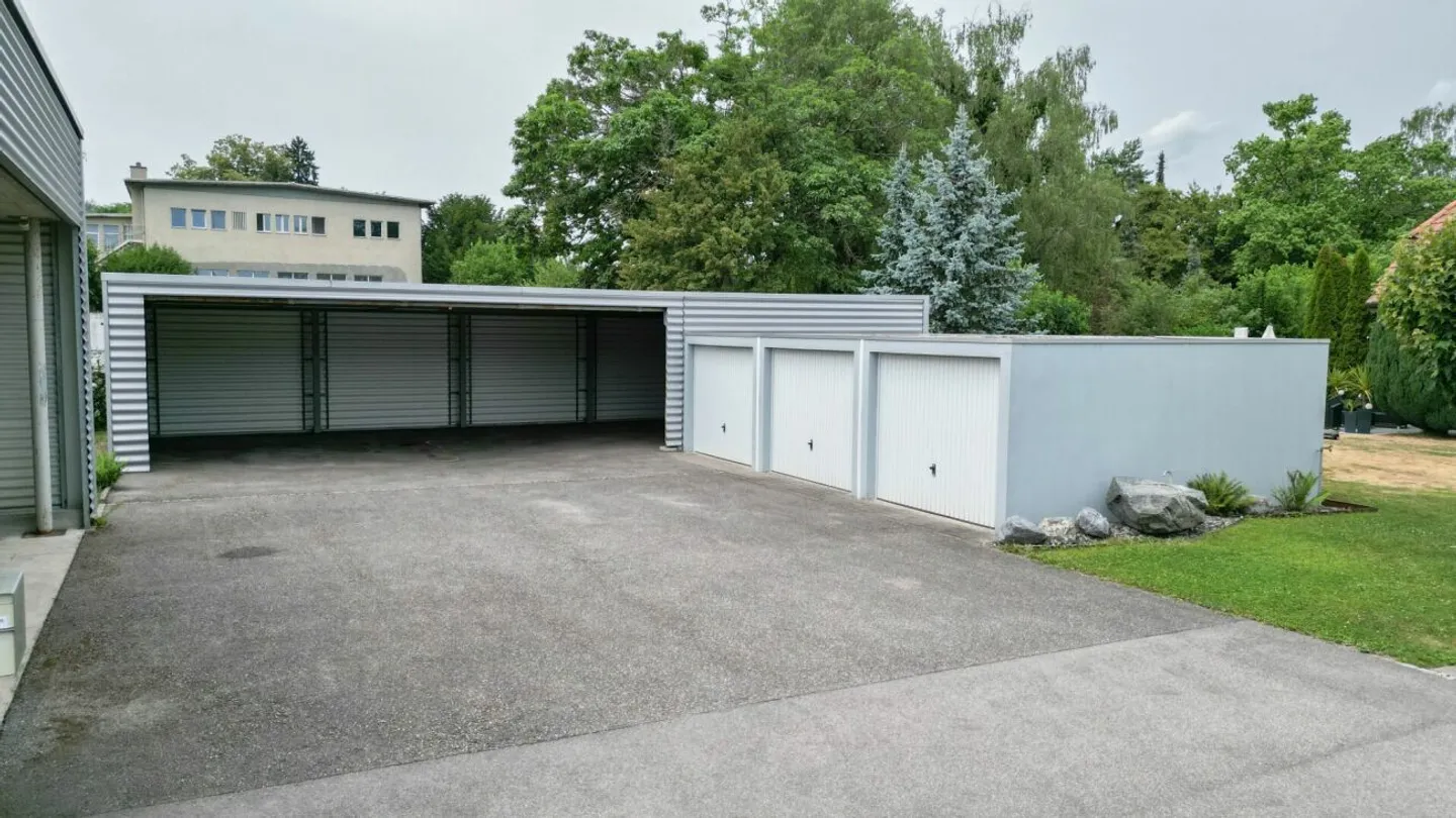 Exclusive Residential and Commercial Property - Photo 33 of 38