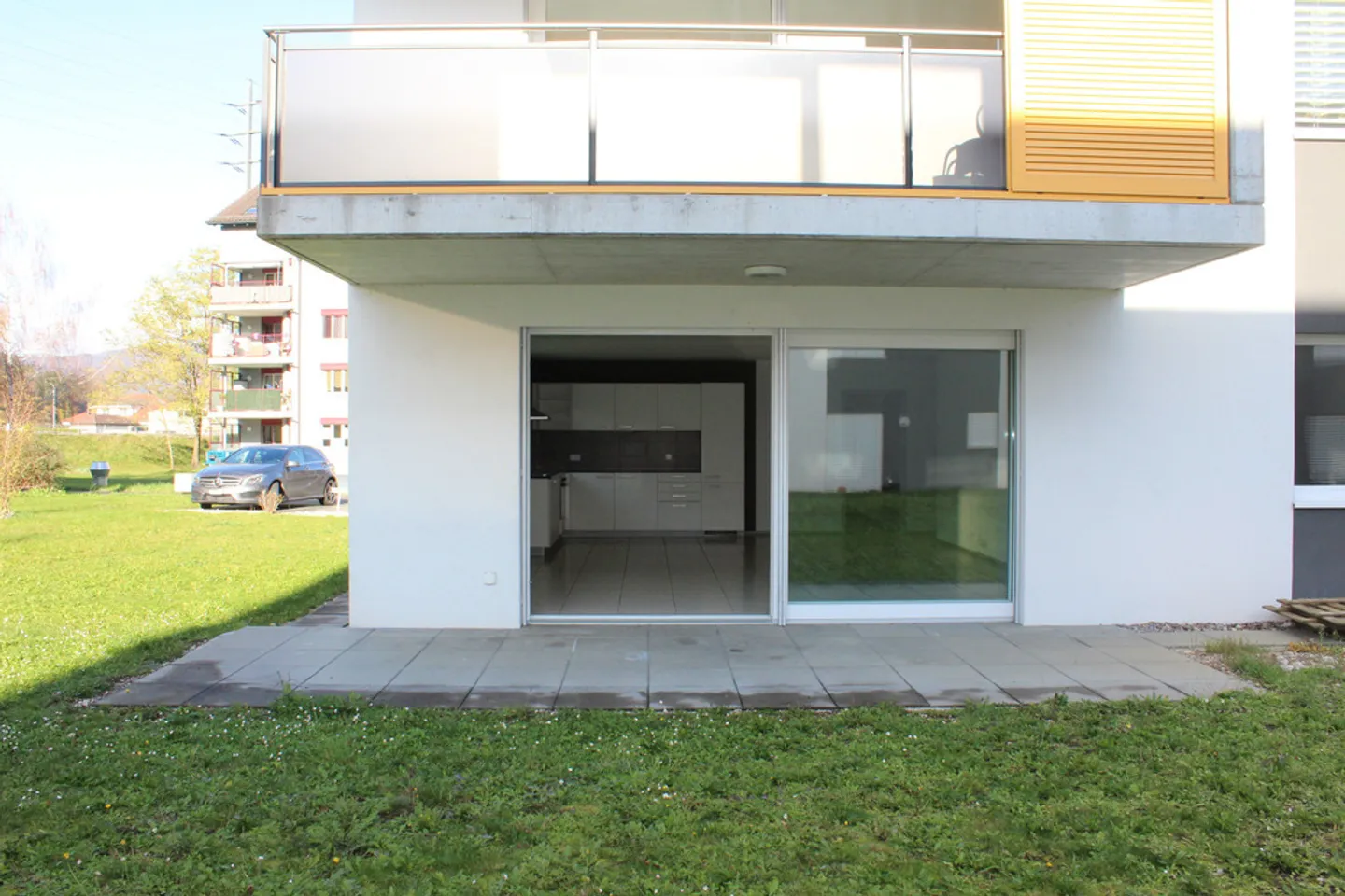 Modernes Apartment mit Balkon - Foto 1 von 8