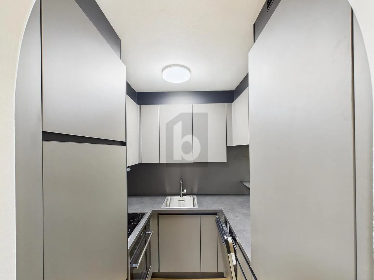 INFERNO, CON FLAIR E GIARDINO - Foto 4 di 6