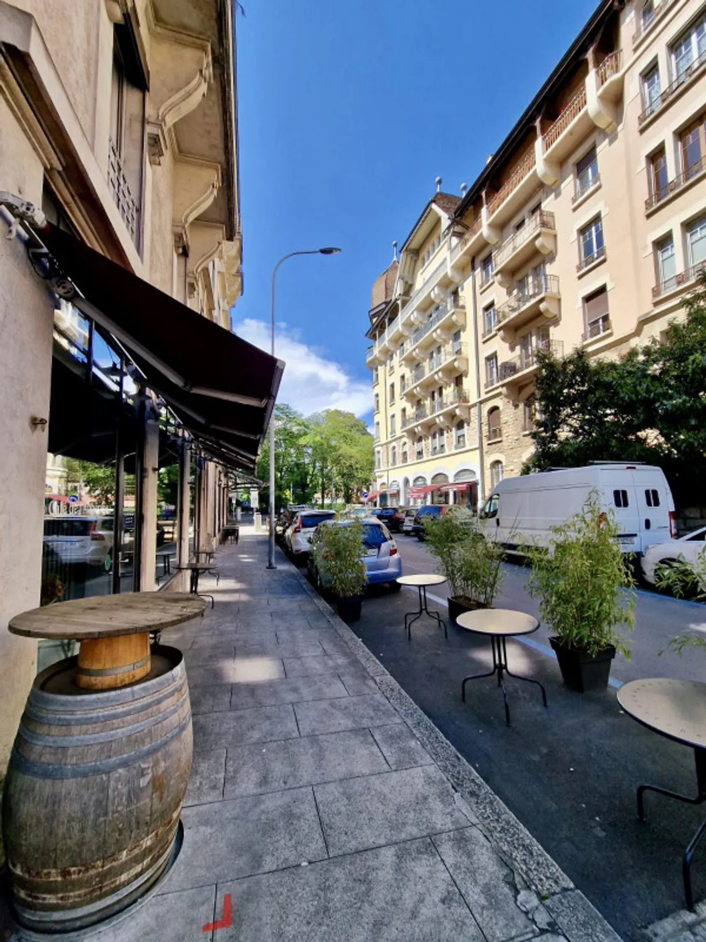 Bright 4-room apartment renovated in 2025 / high ceilings and elevator, Plainpalais - Photo 9 of 10