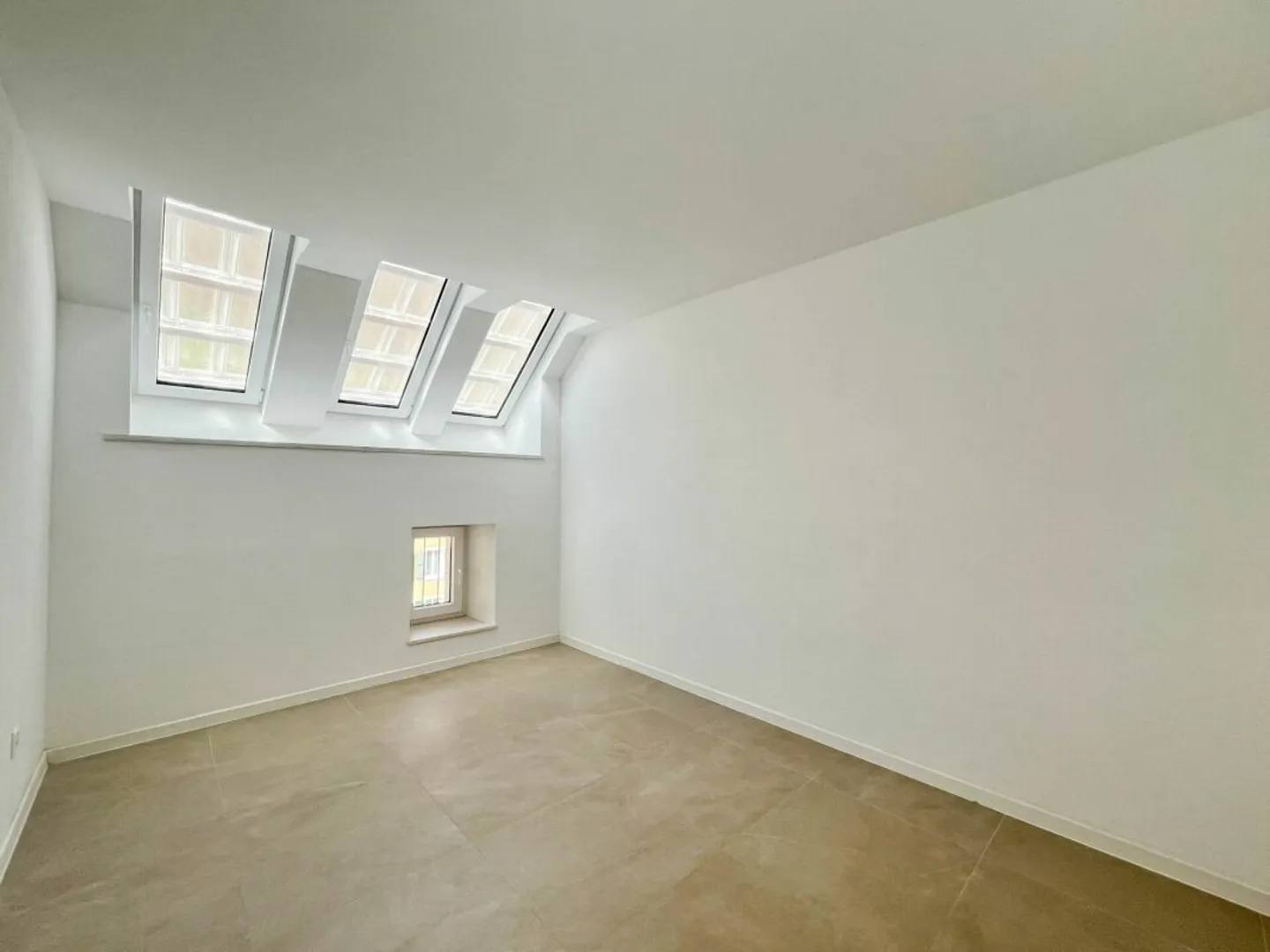 Appartamento in vendita - Foto 4 di 13