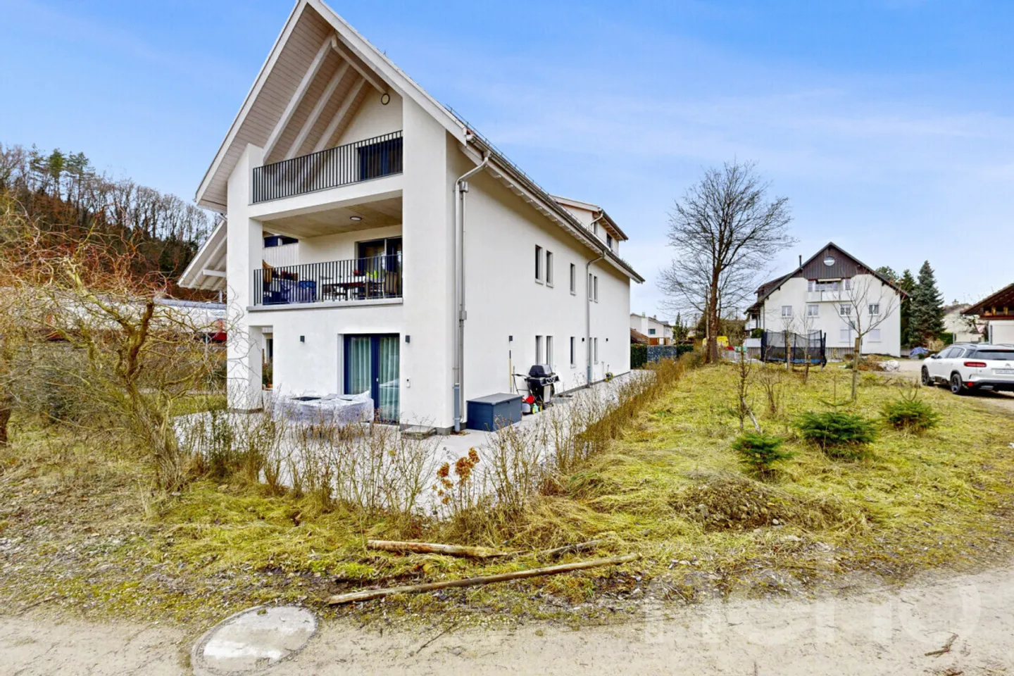 Newly built penthouse apartment with high-quality finish - Photo 3 of 12