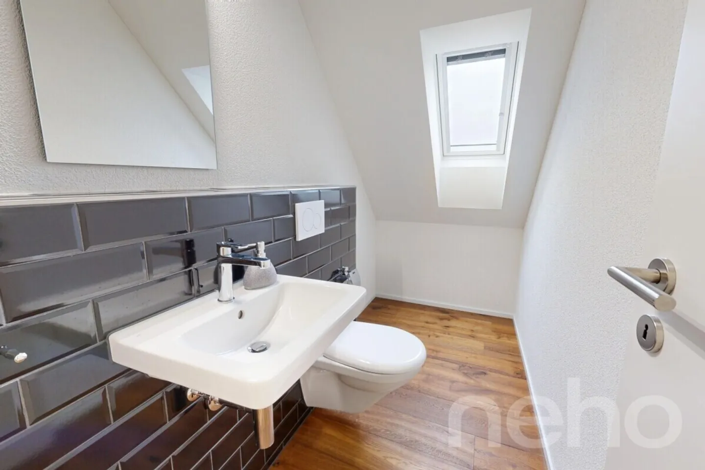 Newly built penthouse apartment with high-quality finish - Photo 9 of 12