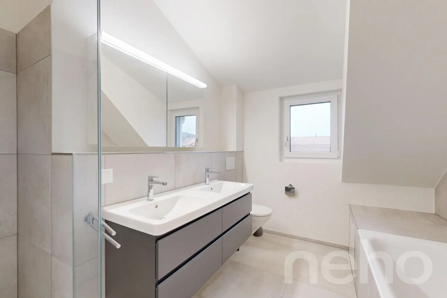 Newly built penthouse apartment with high-quality finish - Photo 11 of 12