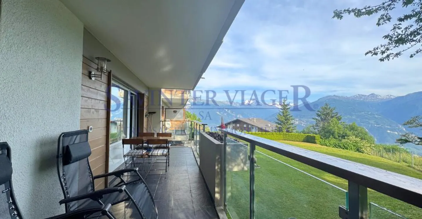 Appartamento di 91 m², terrazza di 20 m². Vicino al centro – Vista sulle Alpi - Foto 4 di 11