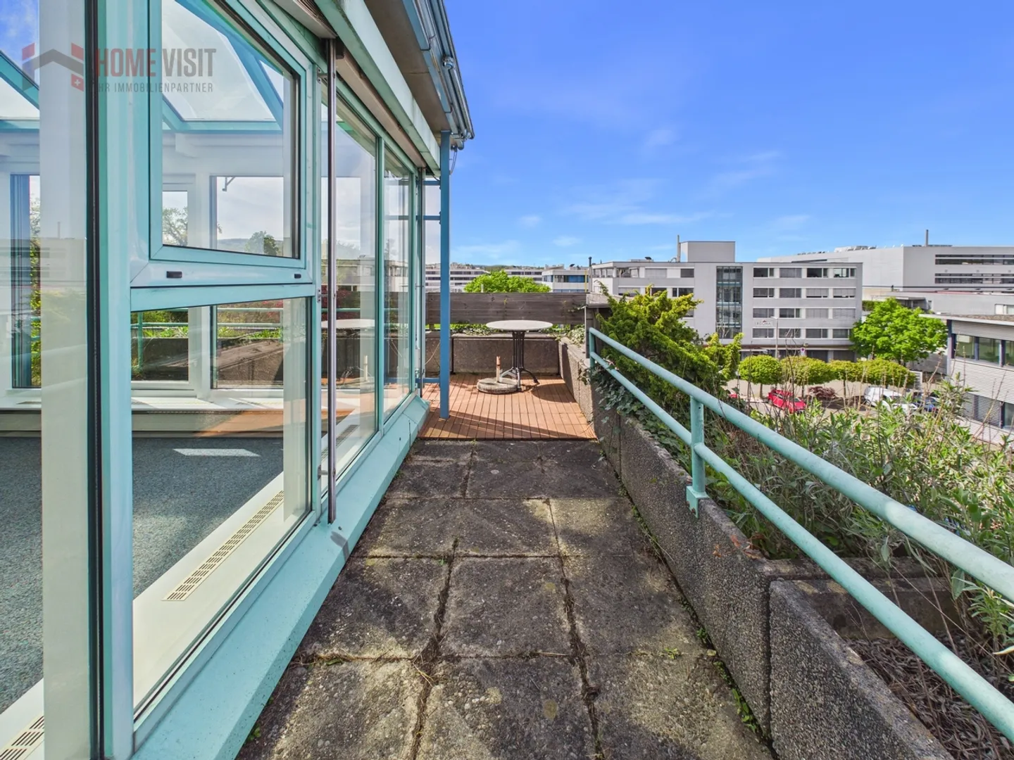 Attractive office space with 7 parking spaces & high development potential - Photo 13 of 14