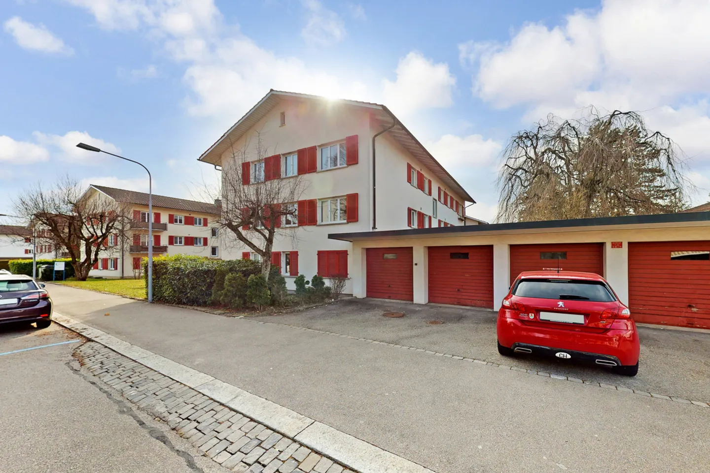 Quiet, beautiful residential area in Witikon - limited until 31.01.2028! - Photo 1 of 4